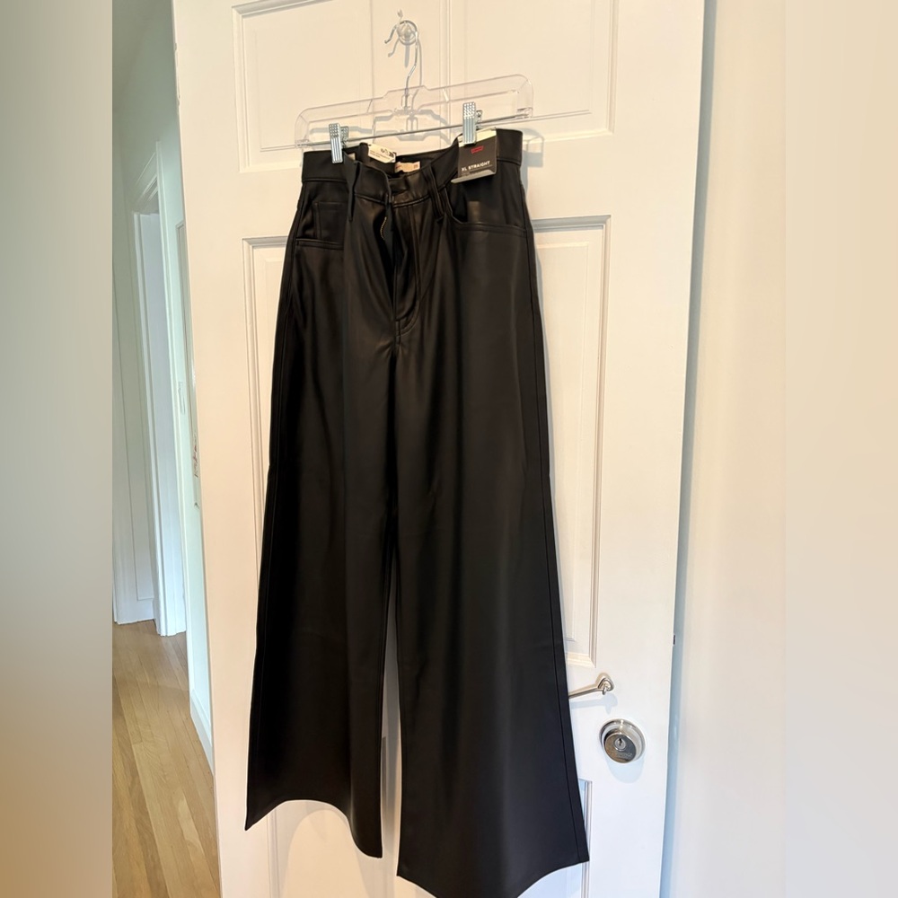 Levi's NWT Black Faux Leather Wide Leg Pants 29x29